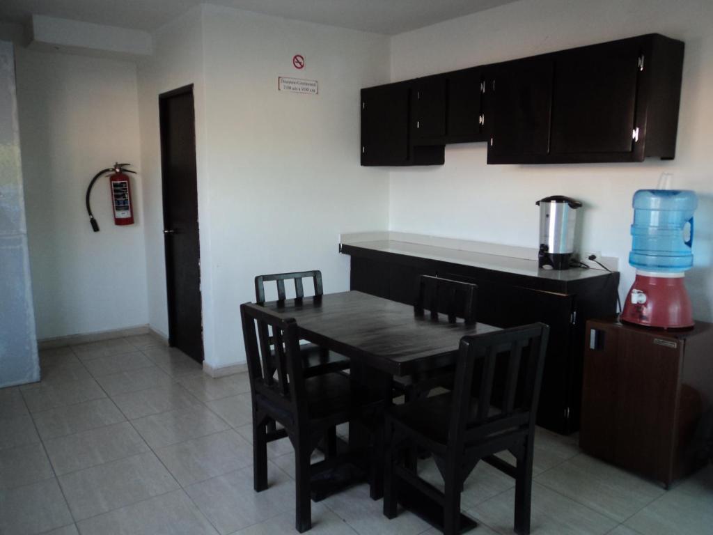 Maxihotel Los Mochis Exterior photo